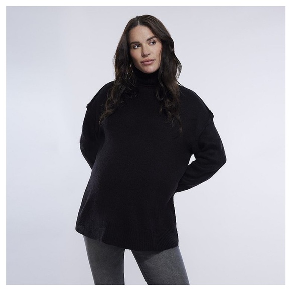 Women's Black Turtleneck Sweater - Picture 1 of 1